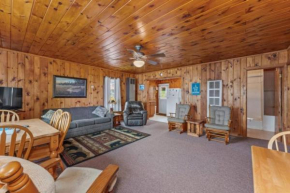 TB1 Thunder Bay Resort Cabin 1